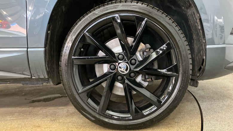 Skoda Karoq 1.5 TSI Sport Line 5dr DSG Petrol Estate